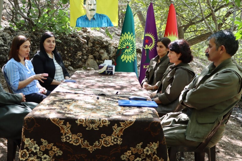 Rencontre entre le PJAK et le KNK dans les montagnes du Kurdistan - septembre 2022